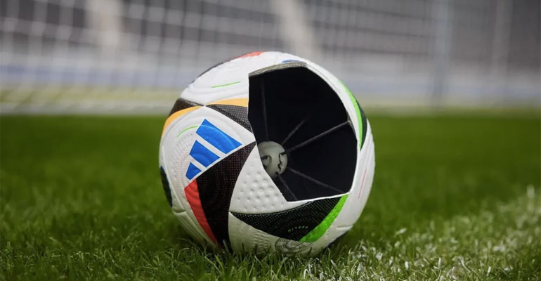 โครงสร้างภายในของ Fussballiebe (ฟุสส์บอลลีเบอ)